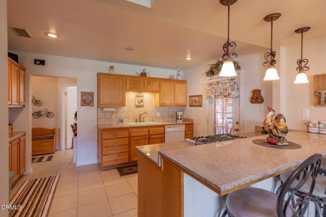 1288 S Rice Road, Ojai CA: https://media.crmls.org/mediaz/be165fe2-855c-4e09-8f97-e0638cc7080c.jpg