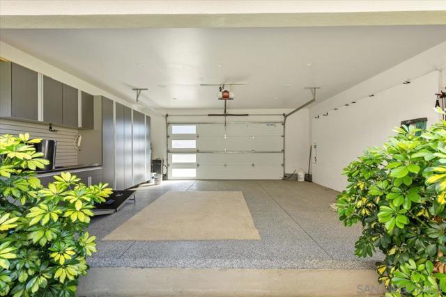 Image 54 of 75 For 4515 Tivoli St