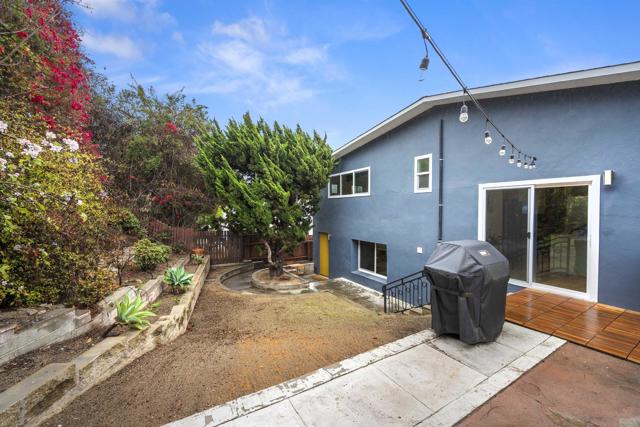 Image 42 of 46 For 4862 Viane Way