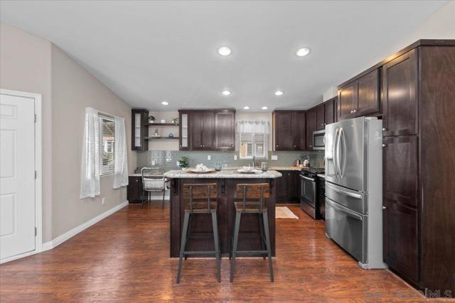 809 Discovery St, San Marcos CA: https://media.crmls.org/mediaz/be181f26-e77d-48ba-b685-f1ea956e3565.jpg