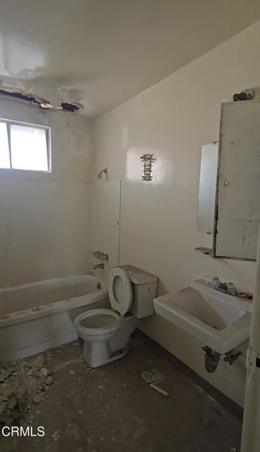 Detail Gallery Image 21 of 31 For 1020 W 42nd Pl, Los Angeles,  CA 90037 - – Beds | – Baths