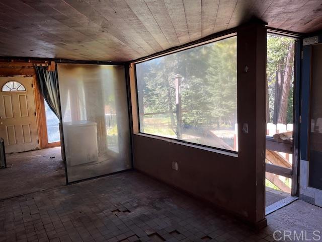 Detail Gallery Image 9 of 15 For Crestline Rd, Palomar Mountain,  CA 92060 - 2 Beds | 1 Baths