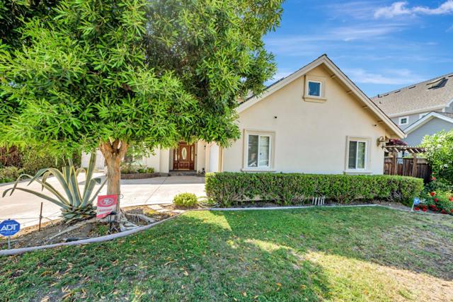 1905 White Oaks Road, Campbell CA: https://media.crmls.org/mediaz/be1963bd-a31a-436d-a910-2e401df769f6.jpg