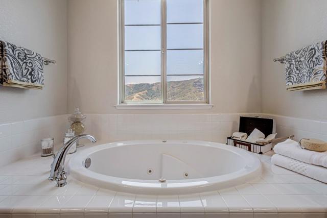 33 Lupine Valley Court, Brisbane CA: https://media.crmls.org/mediaz/be1a96b8-eb0d-4d4d-a8bb-e919e64b8009.jpg
