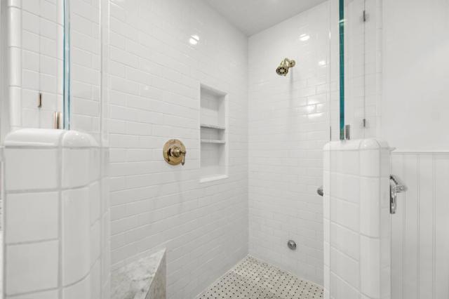 37 Lupin Lane, Atherton CA: https://media.crmls.org/mediaz/be1aebdb-df79-47a3-87e5-14d4e5f55d10.jpg