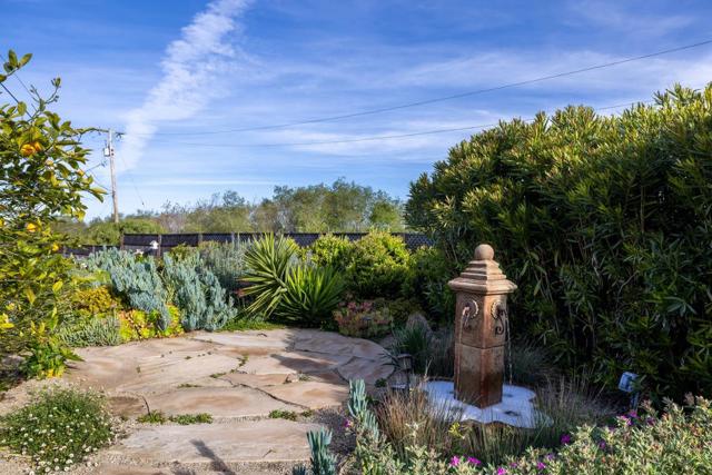 27302 Highway 1, Carmel CA: https://media.crmls.org/mediaz/be1be30e-9342-494d-9404-843ada3503a8.jpg