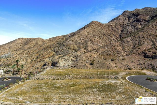 Image 4 of 12 For 44 Rim Crest Road