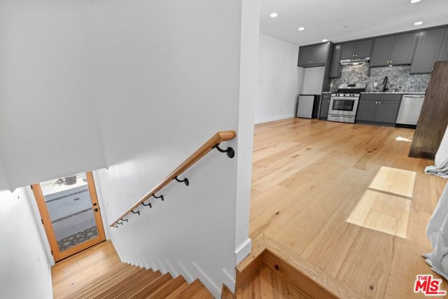 3170 Glenmanor Place, Los Angeles CA: https://media.crmls.org/mediaz/be1c7f47-56c8-4cb0-9303-4d90c9f52888.jpg