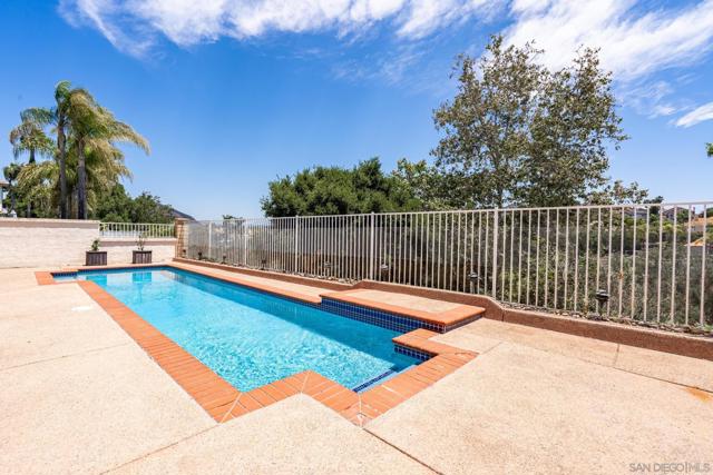 18145 Moon Song Court, Rancho Bernardo (San Diego) CA: https://media.crmls.org/mediaz/be1cc437-c890-42ab-8270-ccda06819548.jpg