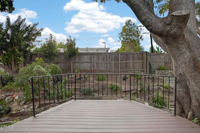 281 Glen Ellen Drive, Ventura CA: https://media.crmls.org/mediaz/be1cc51e-5814-45ef-8849-e1e6b7c079db.jpg