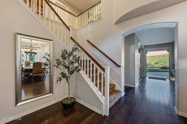 Image 21 of 51 For 490 Peter Place