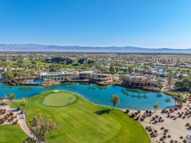 60505 Staghorn Drive, La Quinta CA: https://media.crmls.org/mediaz/be1d2fe2-ae10-402b-b809-dfda139c9c68.jpg