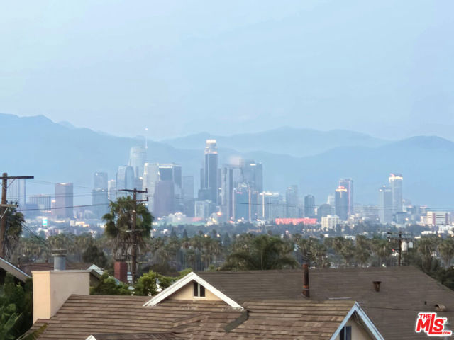 5301 Brynhurst Avenue, Los Angeles CA: https://media.crmls.org/mediaz/be1d401b-e7bc-4d39-8e15-119f88b60777.jpg