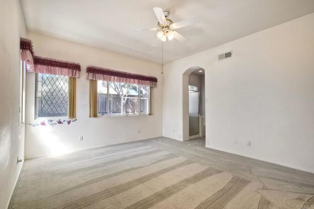 Detail Gallery Image 22 of 34 For 1789 Clydesdale Ct, Oceanside,  CA 92057 - 3 Beds | 2 Baths
