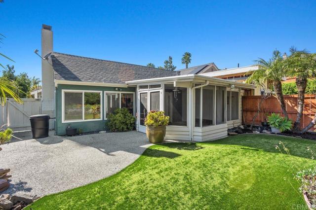 6804 Urubu Street, Carlsbad CA: https://media.crmls.org/mediaz/be1dda07-6a90-4ba6-a0ce-8630e0b234ad.jpg