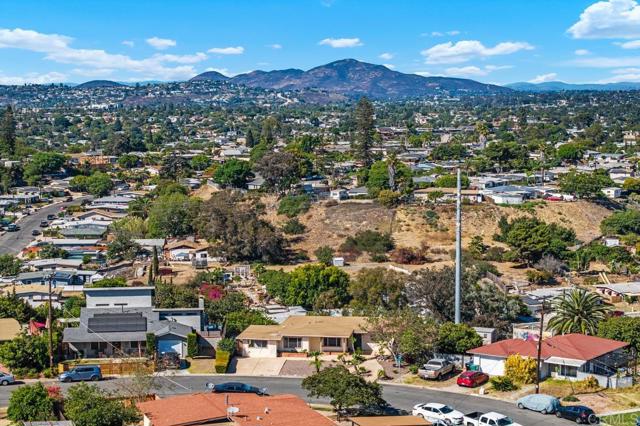 Detail Gallery Image 1 of 29 For 6052 Dwight St, San Diego,  CA 92115 - 3 Beds | 1 Baths