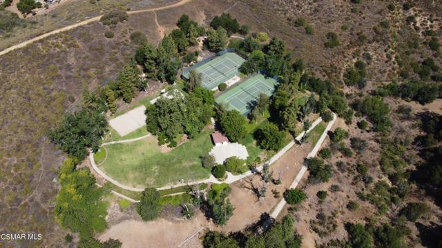 5824 Oak Bend Lane, Oak Park CA: https://media.crmls.org/mediaz/be1ef237-9636-4cbc-8641-b95df2c0a147.jpg