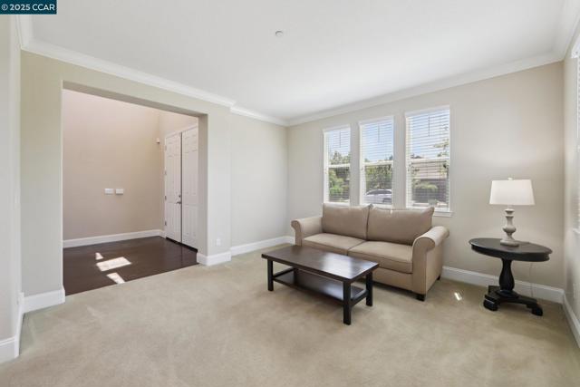 1610 Coventry Dr, Oakley CA: https://media.crmls.org/mediaz/be1f0fa8-4d13-4add-b7b4-d8cfb1dfb80a.jpg