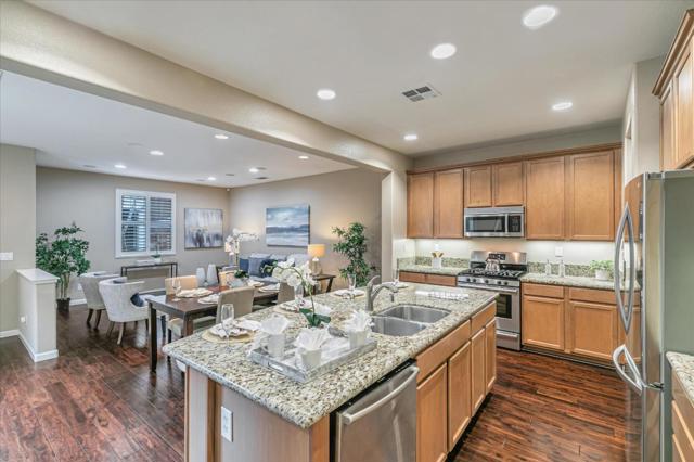 Image 14 of 53 For 620 9th Street