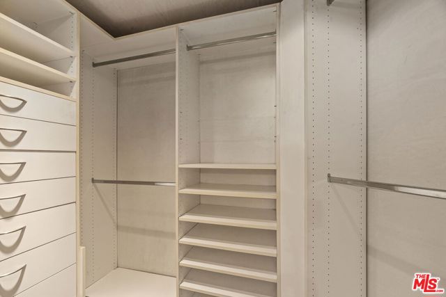 2115 3rd Street, Santa Monica CA: https://media.crmls.org/mediaz/be1f900d-4b86-4bb0-9eb2-b4b807f86cd4.jpg