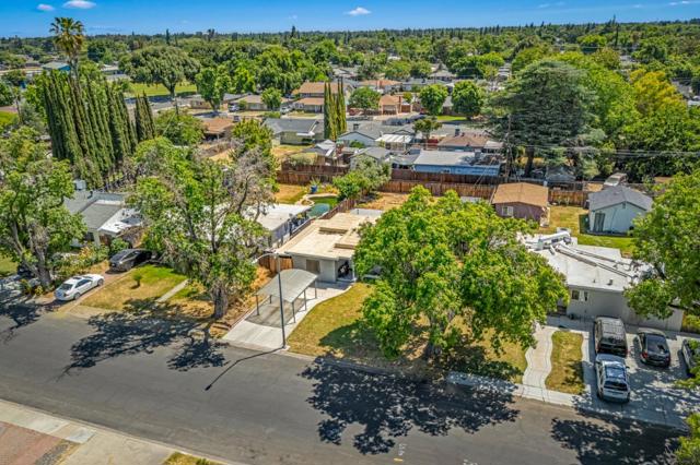 312 Oakshire Avenue, Modesto CA: https://media.crmls.org/mediaz/be208334-109e-44c8-a90b-cd1f2bc0140e.jpg