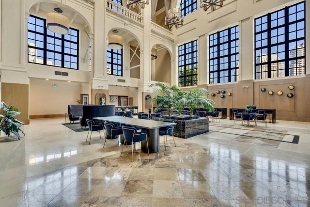 700 W E St, San Diego CA: https://media.crmls.org/mediaz/be20edb0-93cc-47c5-ad97-95d22148a246.jpg