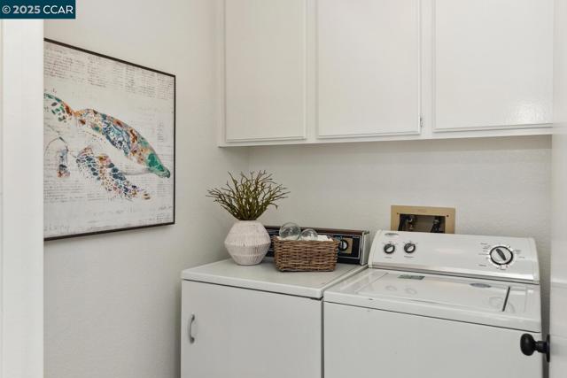 23 Shepardson Ln, Alameda CA: https://media.crmls.org/mediaz/be20f6de-0c19-4e06-bed0-b275193554ea.jpg