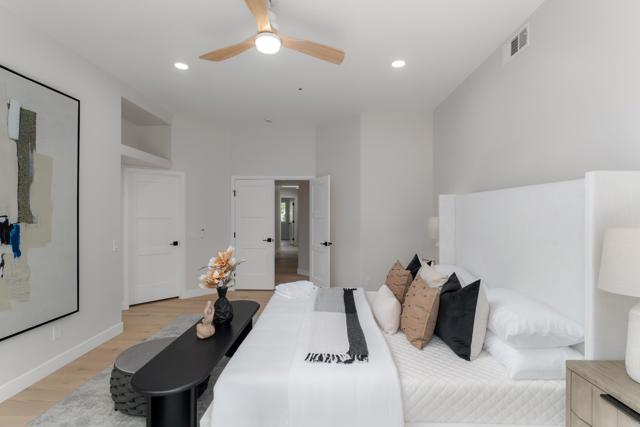 Detail Gallery Image 26 of 46 For 14004 Calle Venecia, San Diego,  CA 92130 - 4 Beds | 2/1 Baths