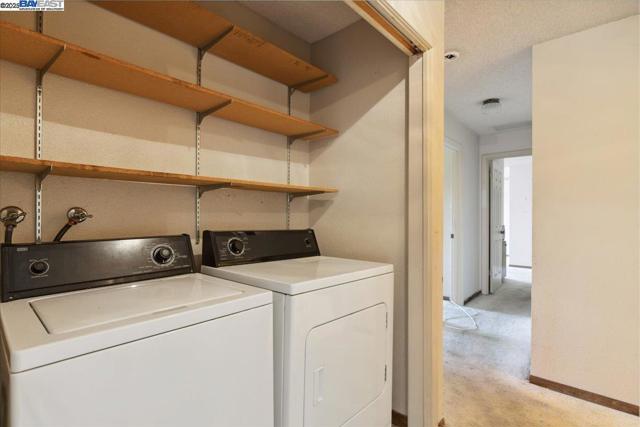 26937 Hayward Blvd, Hayward CA: https://media.crmls.org/mediaz/be230a85-af98-49dd-b91a-d94b2db68b90.jpg