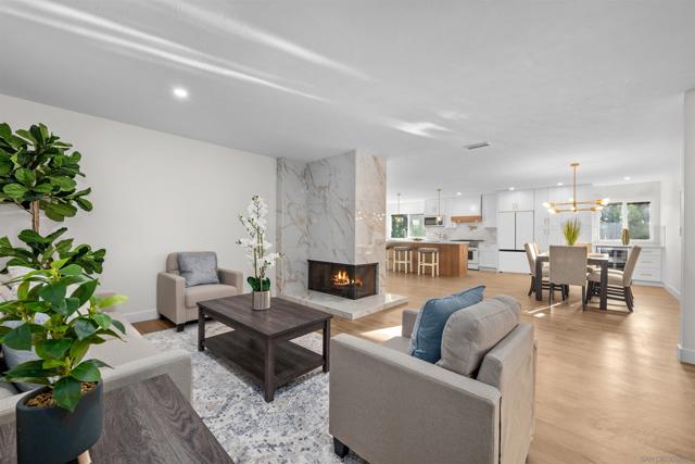 12195 San Tomas Pl, San Diego CA: https://media.crmls.org/mediaz/be23176b-5a03-4ee3-9d73-a2b66d70fadd.jpg
