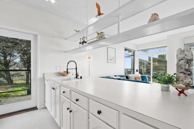 13 Pelican, Watsonville CA: https://media.crmls.org/mediaz/be233f85-bc5c-4164-a3db-8e18b88b7fde.jpg