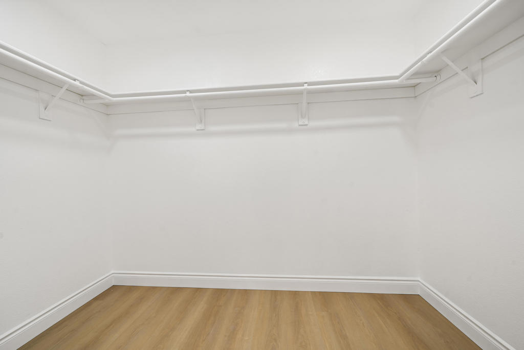 MLS #219137185PS image #32