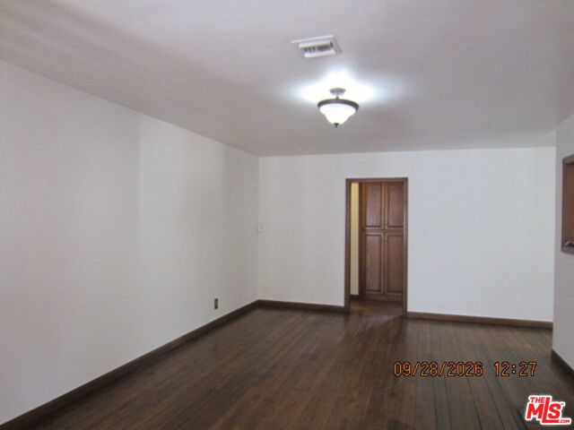 6929 Burnet Avenue photo 4