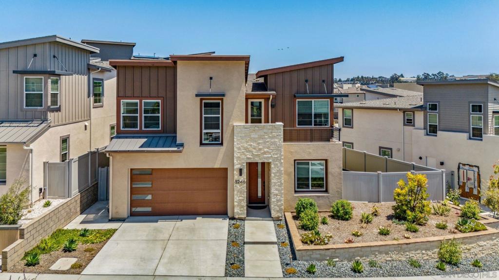 8246 Rose Quartz Cir
