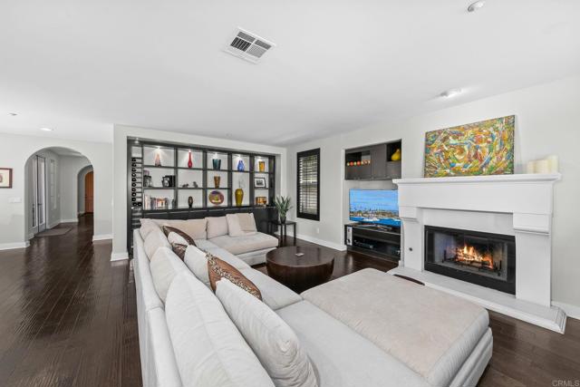 Detail Gallery Image 10 of 32 For 14586 Luna Media, San Diego,  CA 92127 - 4 Beds | 5 Baths