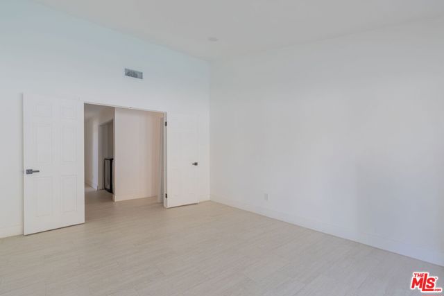 Image 36 of 44 For 70725 Ironwood Drive