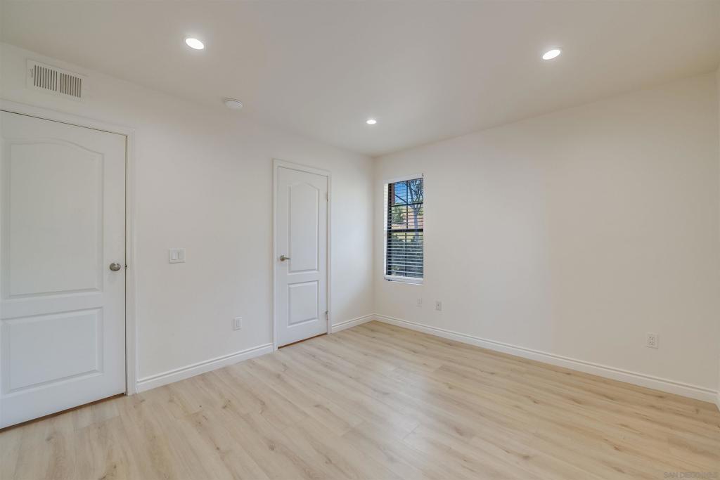12051 Alta Carmel Ct - photo 9