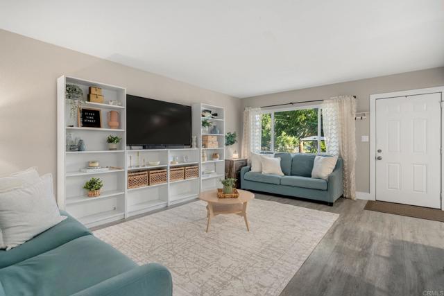 Detail Gallery Image 5 of 26 For 21460 Vine St, Wildomar,  CA 92595 - 3 Beds | 2 Baths