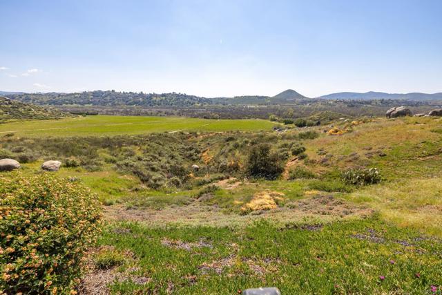 Detail Gallery Image 36 of 66 For 631 Concerto Glen, Escondido,  CA 92025 - 3 Beds | 2/1 Baths