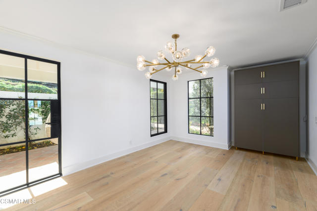 87 Pinecrest Road, Westlake Village CA: https://media.crmls.org/mediaz/be2a2bac-4c7c-4708-b75a-39bcdaa295c1.jpg