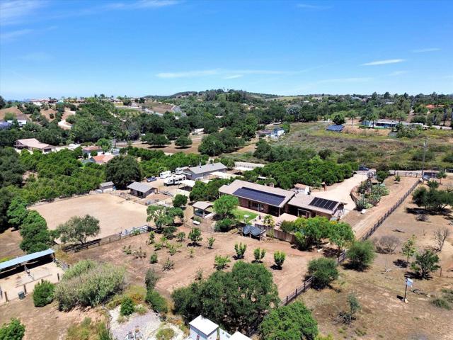 29481 Miller Road, Valley Center CA: https://media.crmls.org/mediaz/be2a51c7-e251-4e18-a280-79cdbf079d89.jpg
