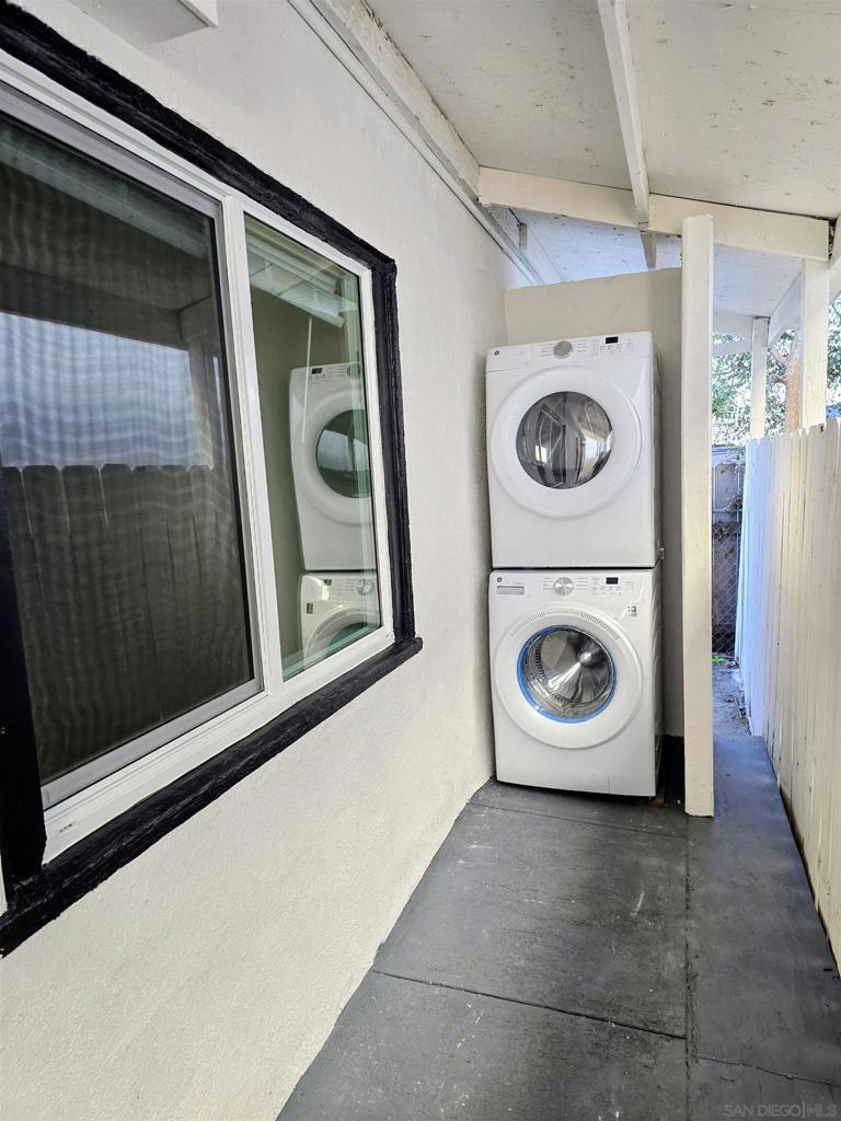 4527 Esther Street - photo 13