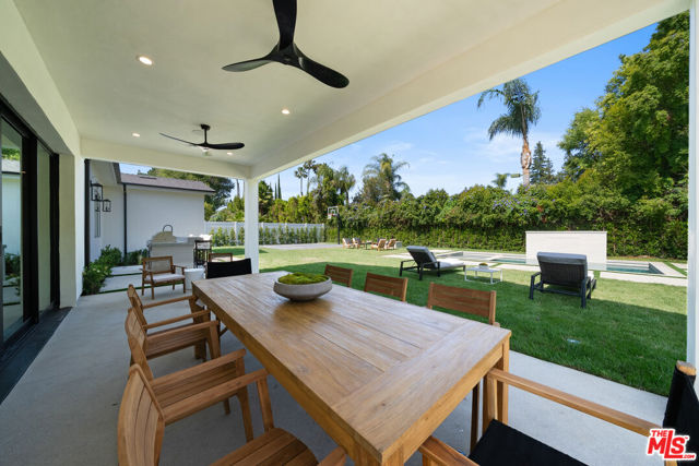 5036 Woodley Avenue, Encino CA: https://media.crmls.org/mediaz/be2b7024-e5de-4f39-9dfc-7b6cde53793c.jpg