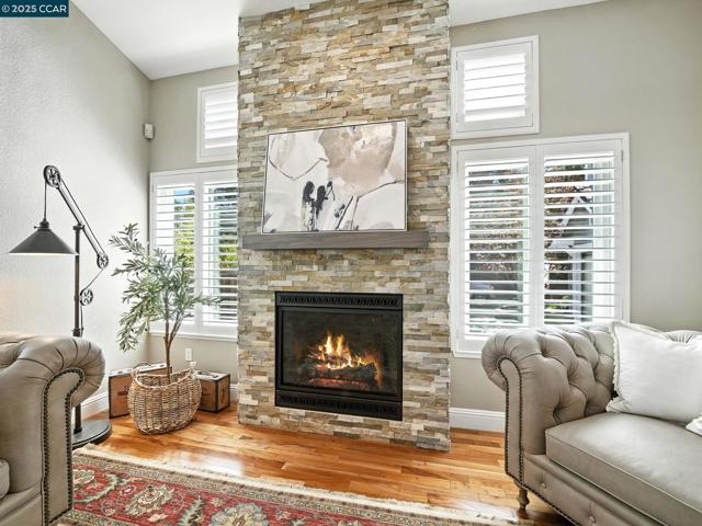3052 Miwok Way, Clayton CA: https://media.crmls.org/mediaz/be2c2109-e4f1-4dd8-afd2-c29aed2dac9c.jpg