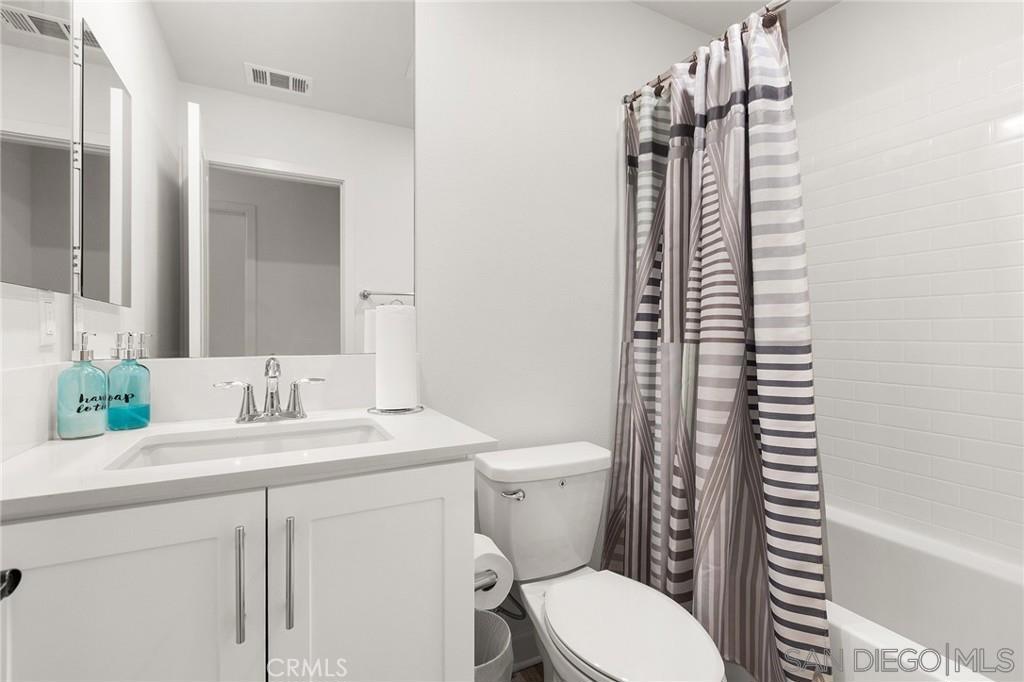 4374 Nautilus Way - photo 10
