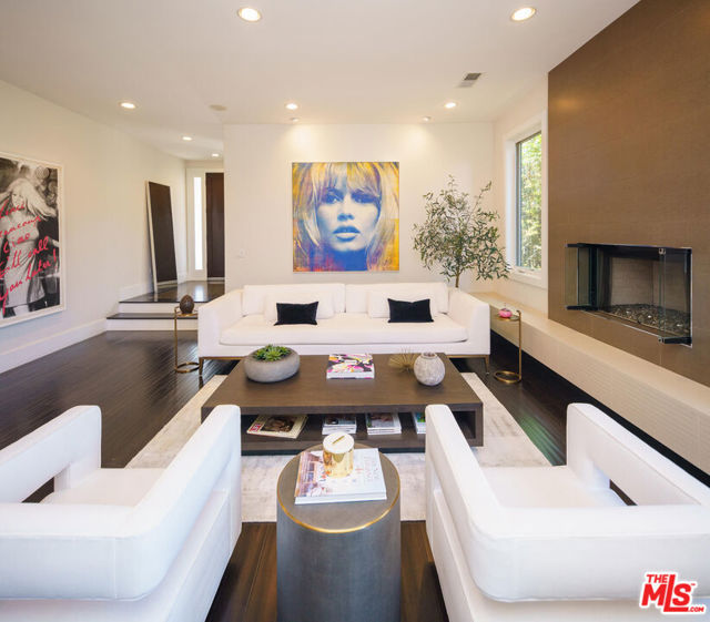 9515 Kirkside Road, Los Angeles CA: https://media.crmls.org/mediaz/be2d8b8b-de2e-41d9-b13f-1bb2e9920f05.jpg