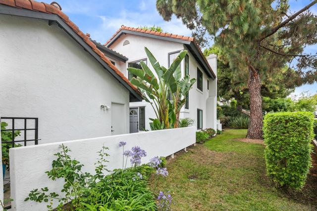 3458 Voyager Cir, San Diego CA: https://media.crmls.org/mediaz/be2d9002-e931-43c5-82dd-721fb0b0a03e.jpg