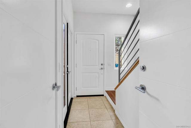 4329 Idaho St, San Diego CA: https://media.crmls.org/mediaz/be2e2110-fc33-4d32-bb0a-3829f02ec999.jpg
