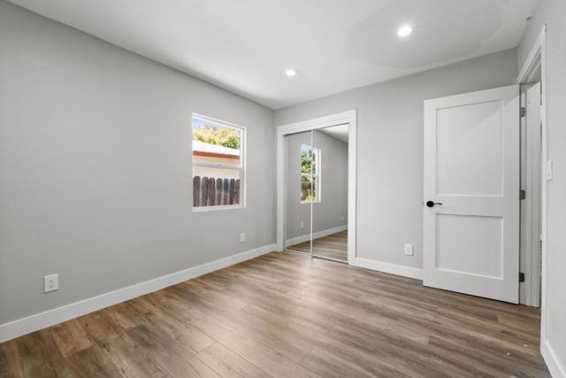 212 E Longview Avenue, Stockton CA: https://media.crmls.org/mediaz/be30be06-f09d-4013-929b-a6517ec1b020.jpg