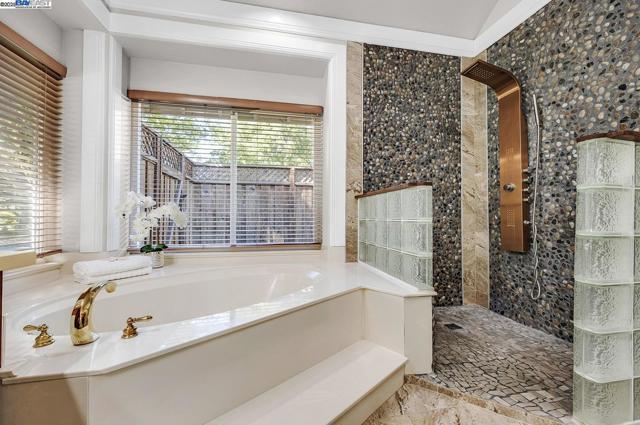 3693 Mohr Ave, Pleasanton CA: https://media.crmls.org/mediaz/be30ce14-e220-4e65-b257-8a6f1d40120f.jpg